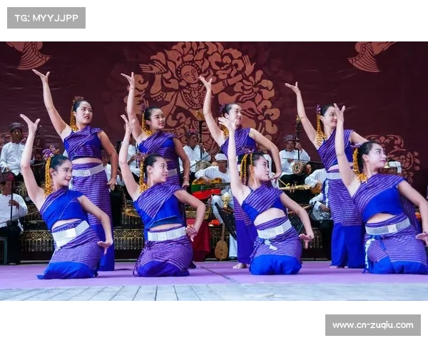 孟连民族文化工作队精彩表演健身操为赛事增添浓厚文化氛围